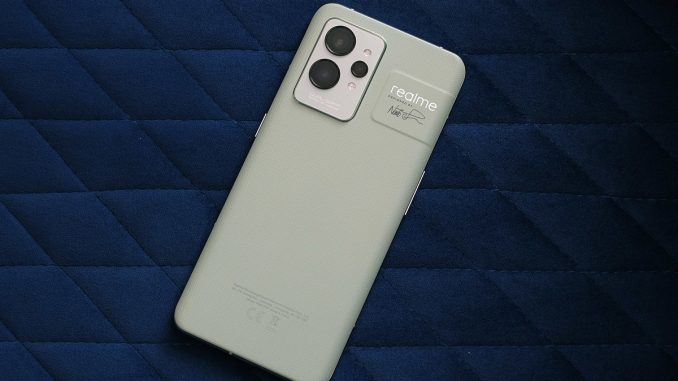 160195-phones-review-hands-on-realme-gt-2-pro-review-image1-4xvtty5oea